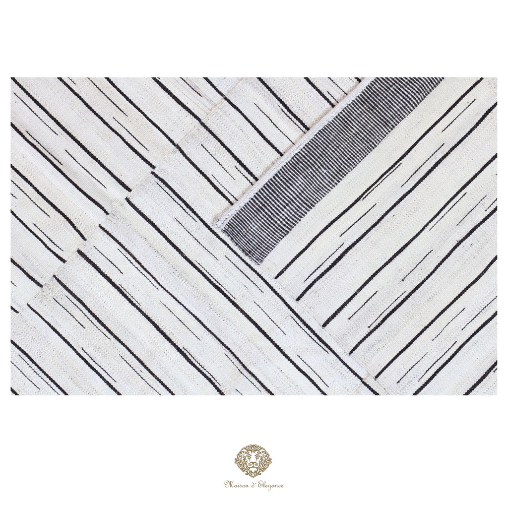 Alfombra persa Kia Sar Kilim hecha a mano de lana, blanca | Kilim de diseño Maison moderne 208 x 300 cm