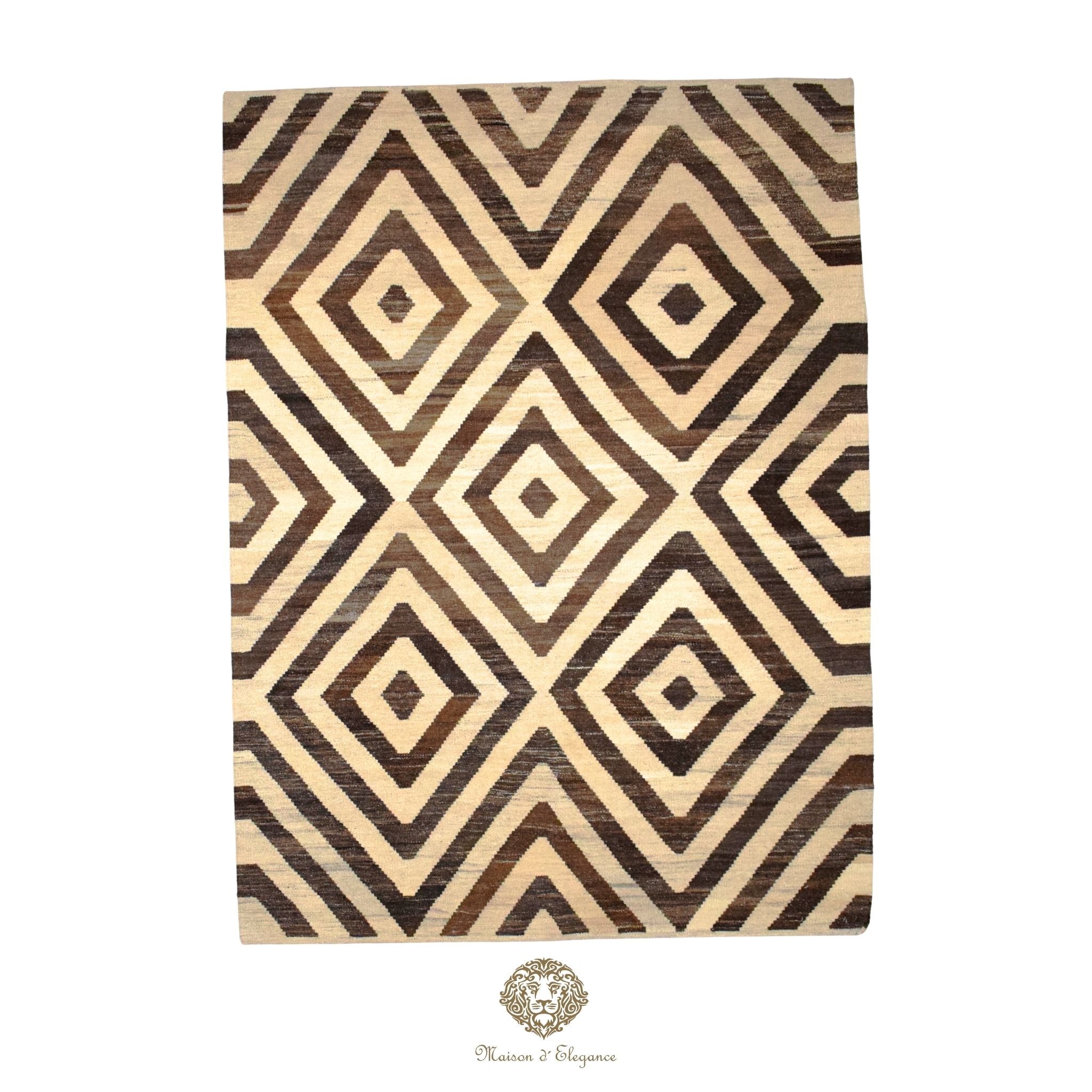 Geometric Flat-Weave Kilim Artisan Crafted with Pure Wool & Naturally Dyed