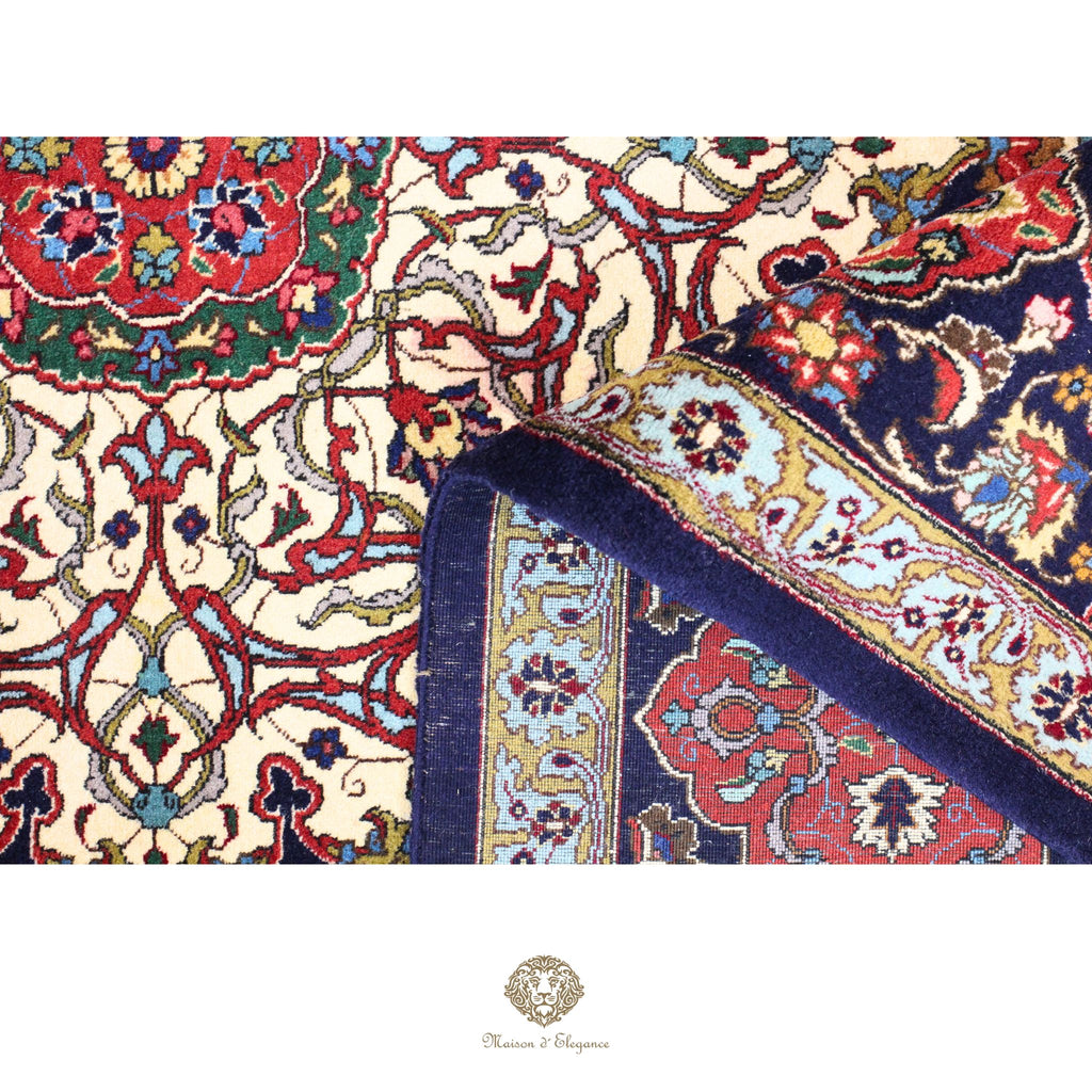 Alfombra persa de lujo Tabriz, anudada a mano, de seda y lana finas | Diseño de medallón floral azul marino, 296 x 427 cm