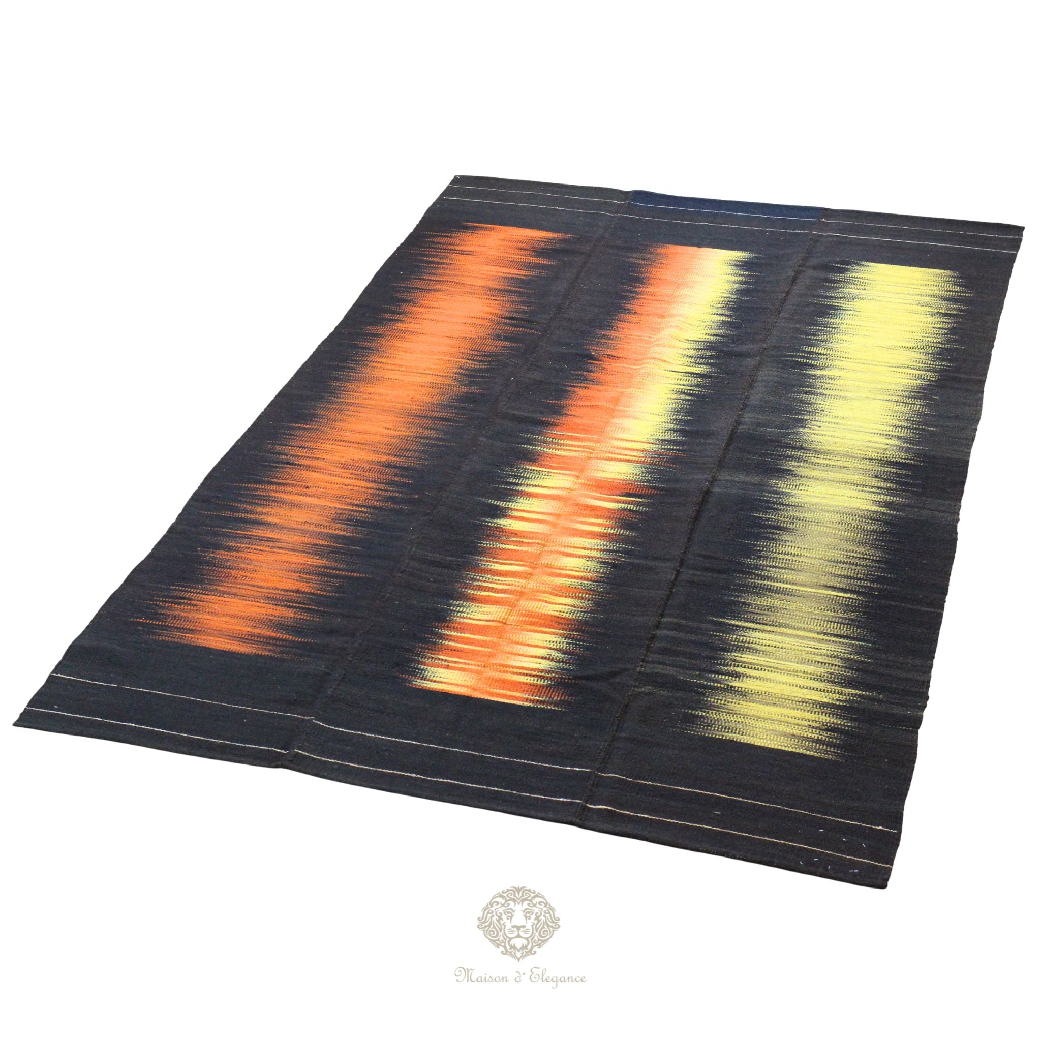 Alfombra Kelim Kia Sar Negra Con detales en amarillo y Naranja 291 x 191 cm