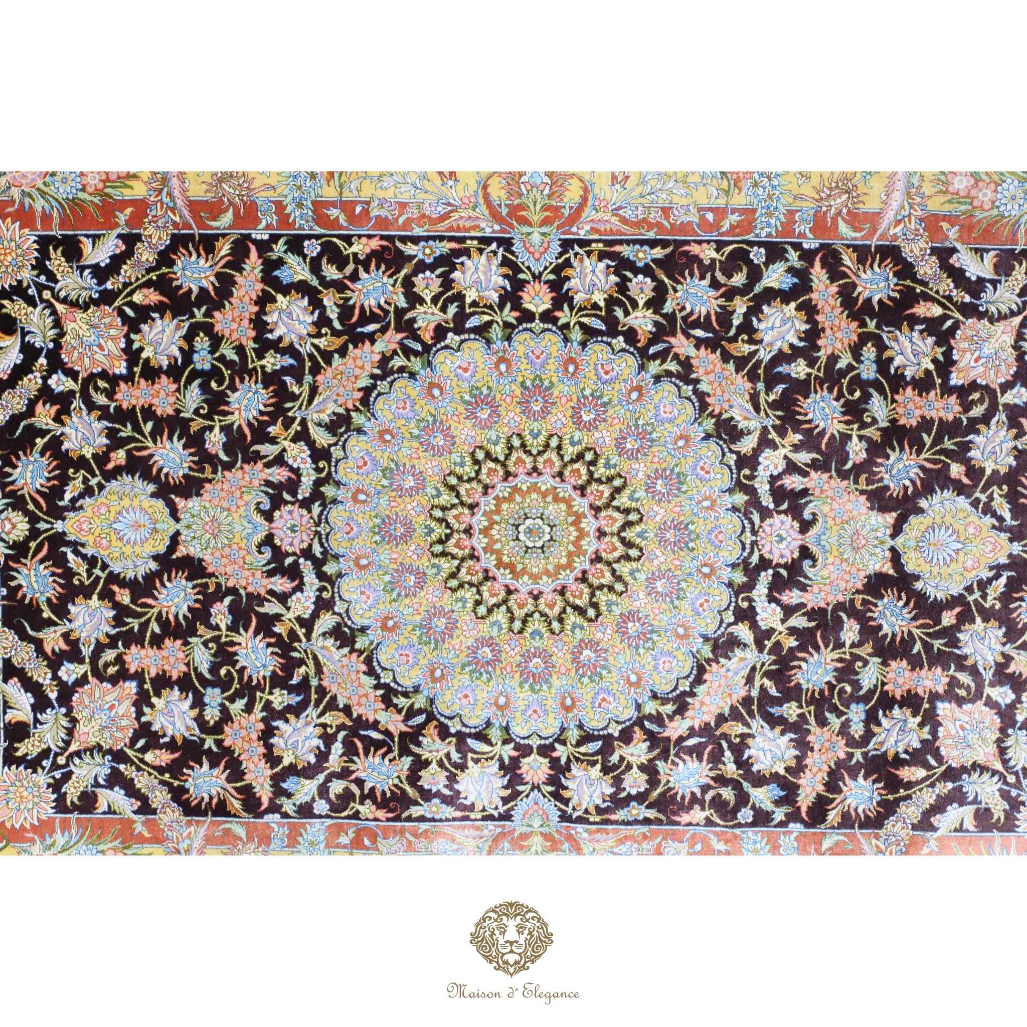Alfombra persa exclusiva de seda pura, anudada a mano, teñida con tintes naturales, obra maestra con diseño de medallón, firmada, 95 x 152 cm.