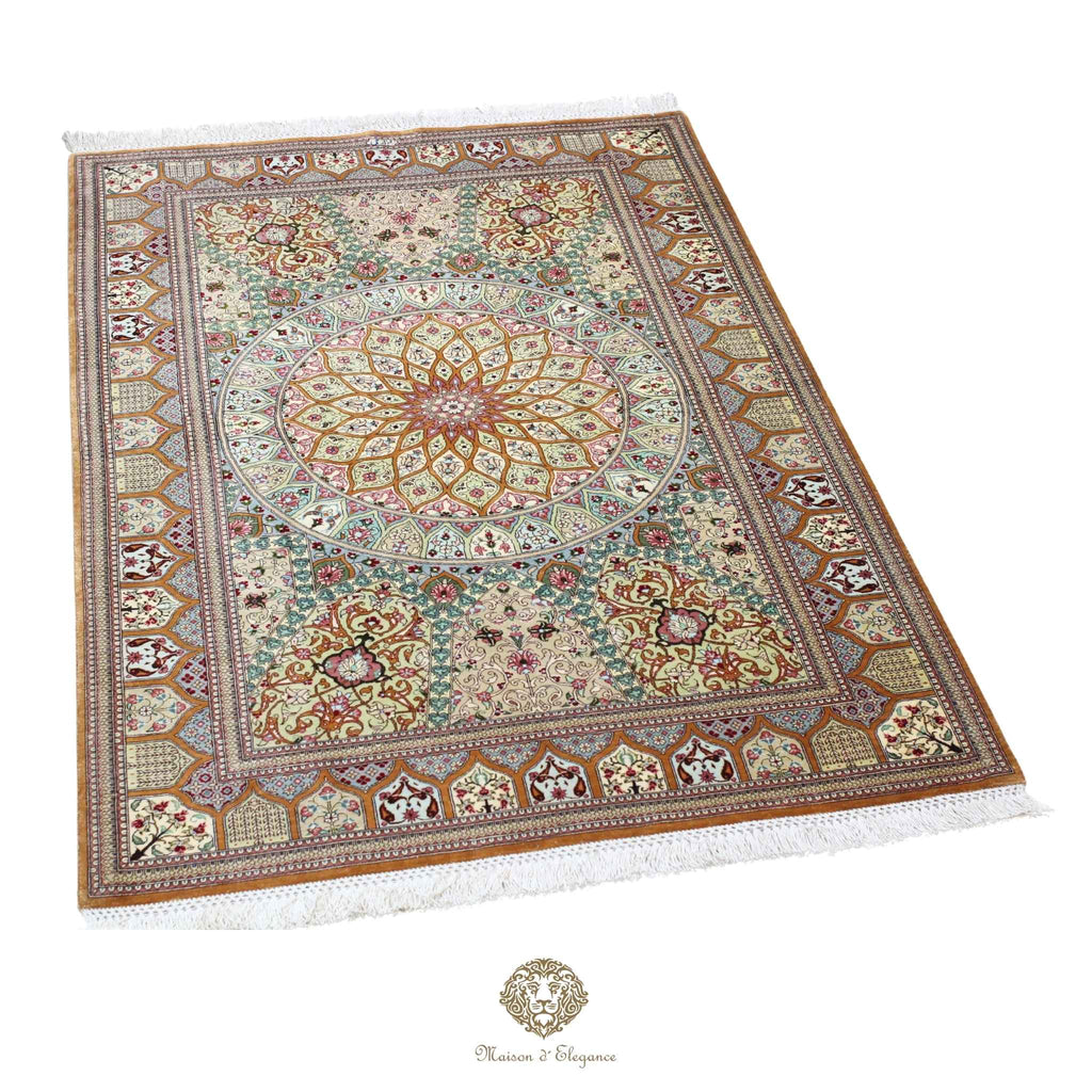 Alfombra persa exclusiva de seda pura, anudada a mano, teñida con tintes naturales, diseño Medallón, obra maestra de alta gama, firmada, 100 x 153 cm.