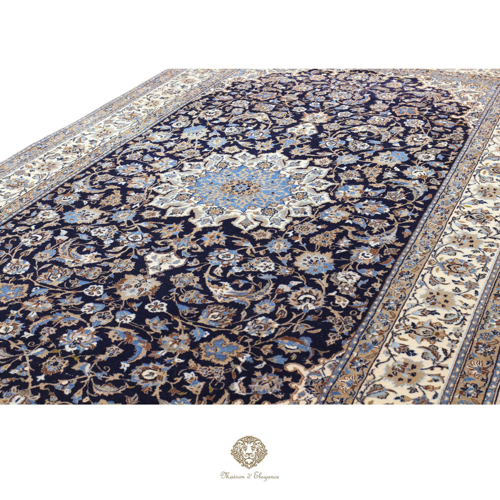 Alfombra persa de lujo de Nain 6La, anudada a mano, de seda fina y lana | Diseño de medallón floral azul marino, 192 x 333 cm