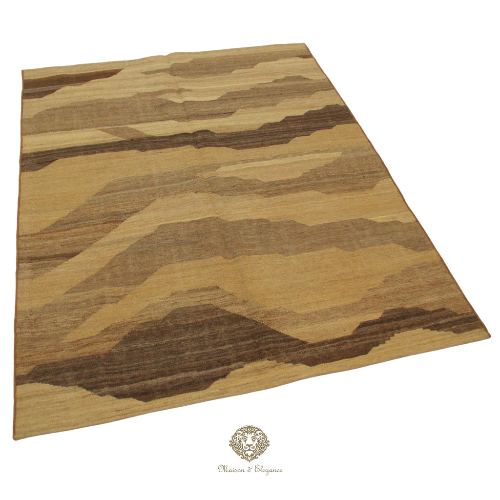 Camouflage-patterned rug on a Ivory background