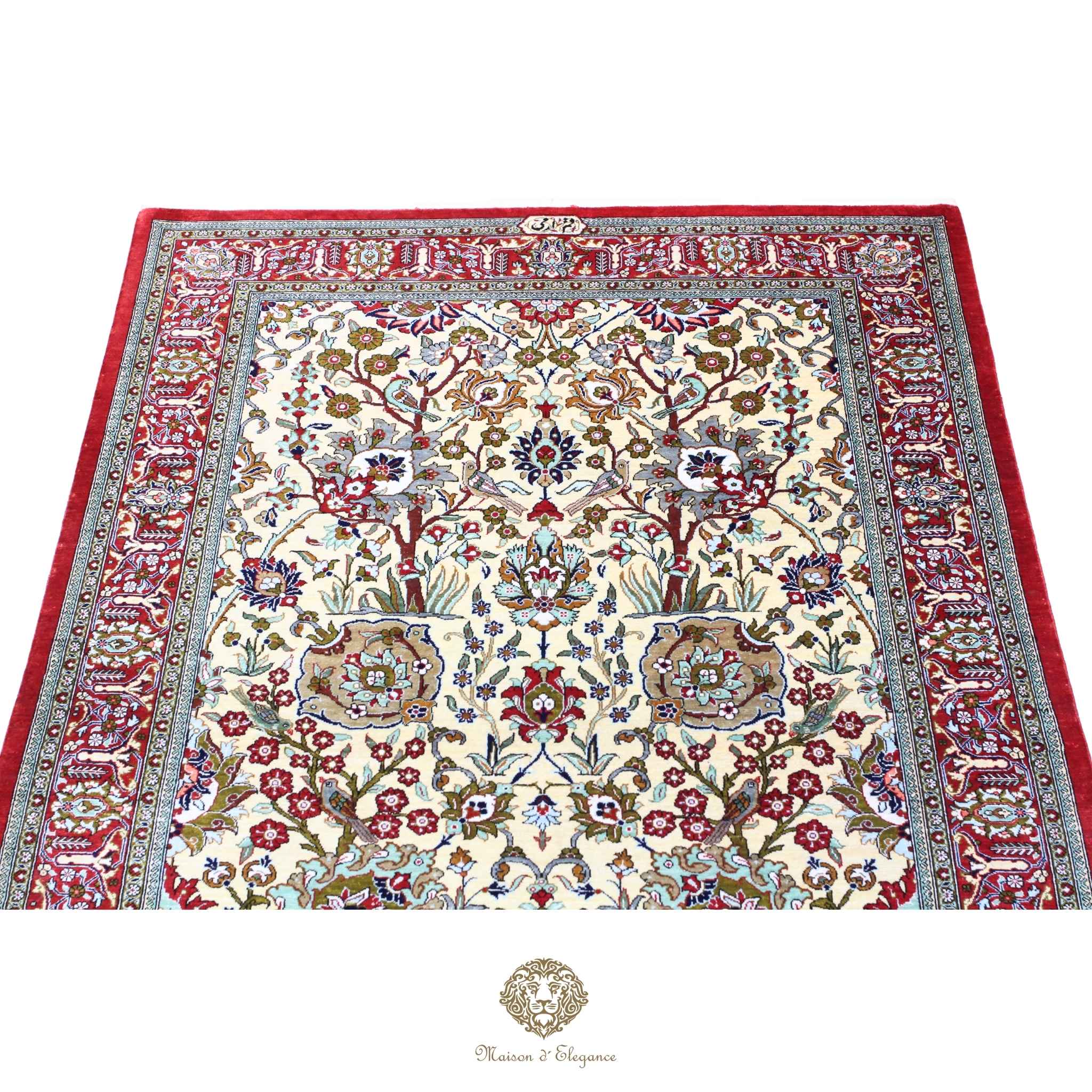 Alfombra persa de seda pura, anudada a mano, teñida con tintes naturales, | obra maestra con diseño floral integral, firmada, 105 x 156 cm.