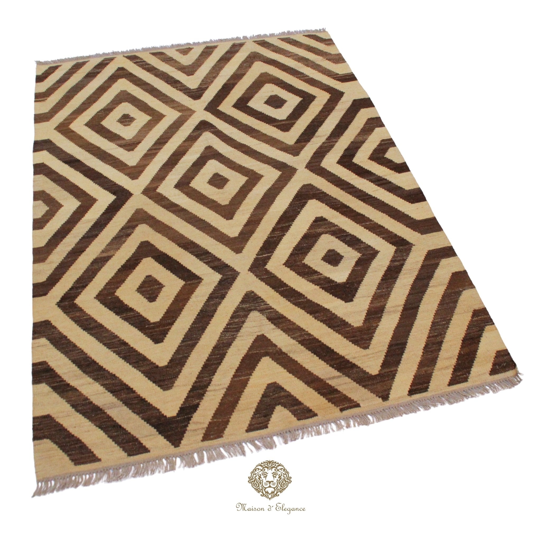 Rug with brown and beige geometric pattern on a Ivory background