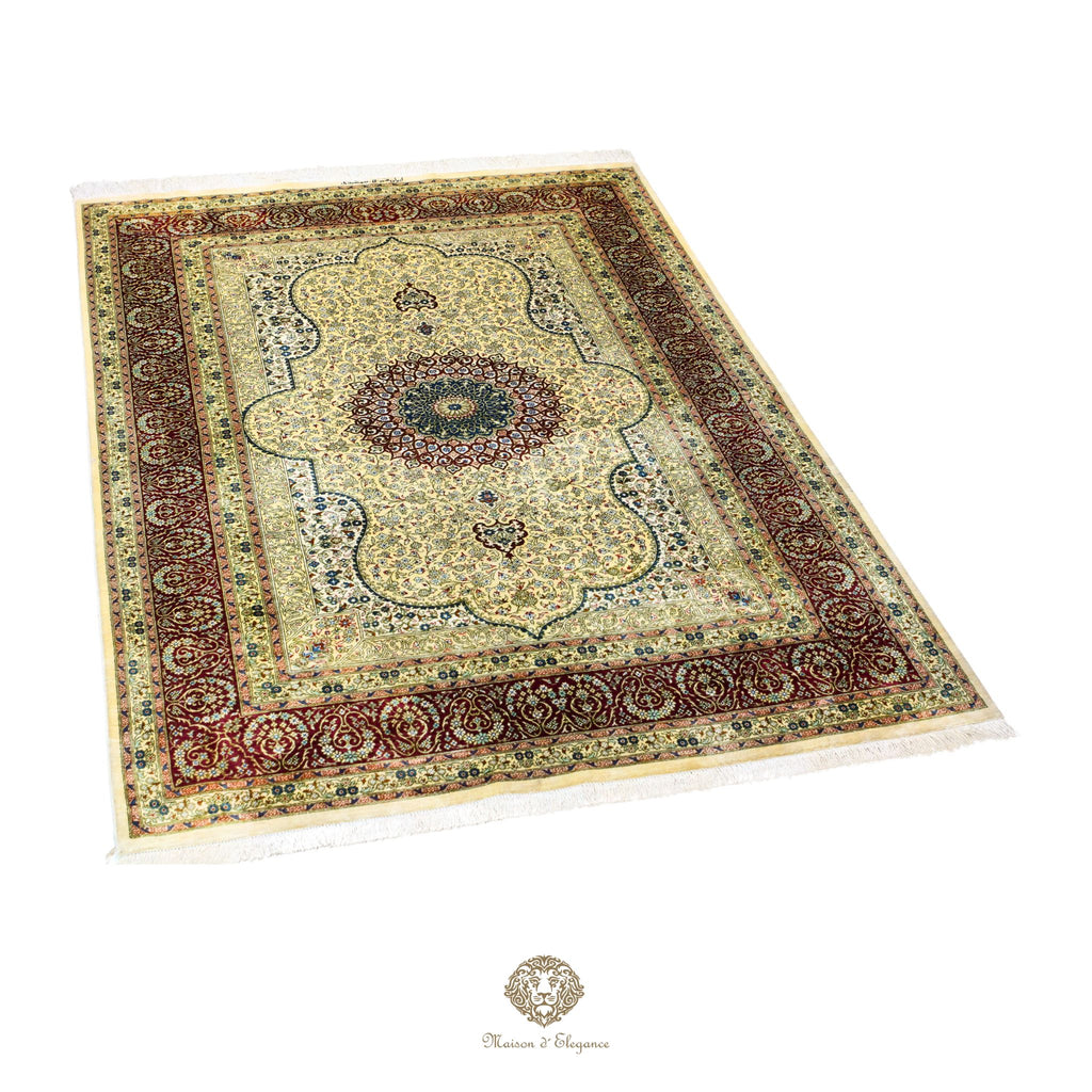 Alfombra persa exclusiva quom de seda pura | Obra maestra anudada a mano con tintes naturales, firmada, 133x196 cm, diseño medalion