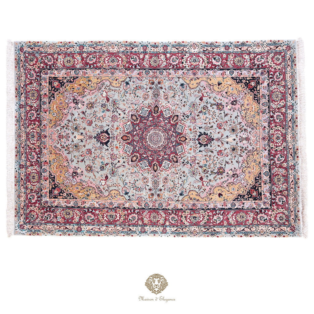 Alfombra persa Tabriz de lujo, lana y seda superfina | Diseño de medallón floral en azul claro, 147 x 215 cm