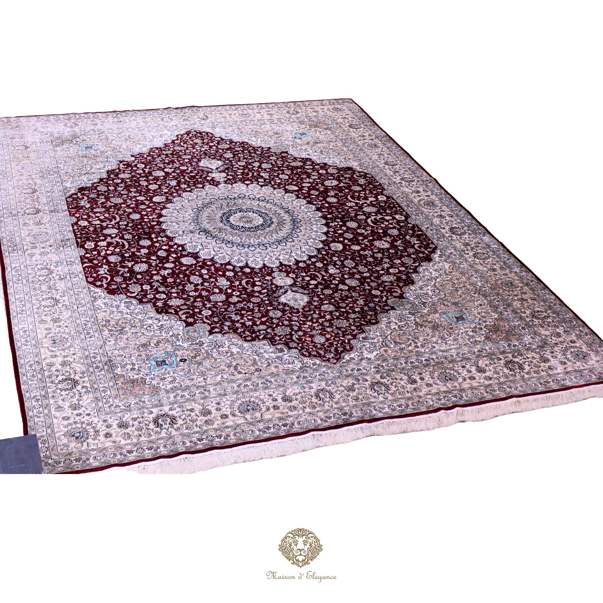 Decorative rug with intricate patterns on a rojo background