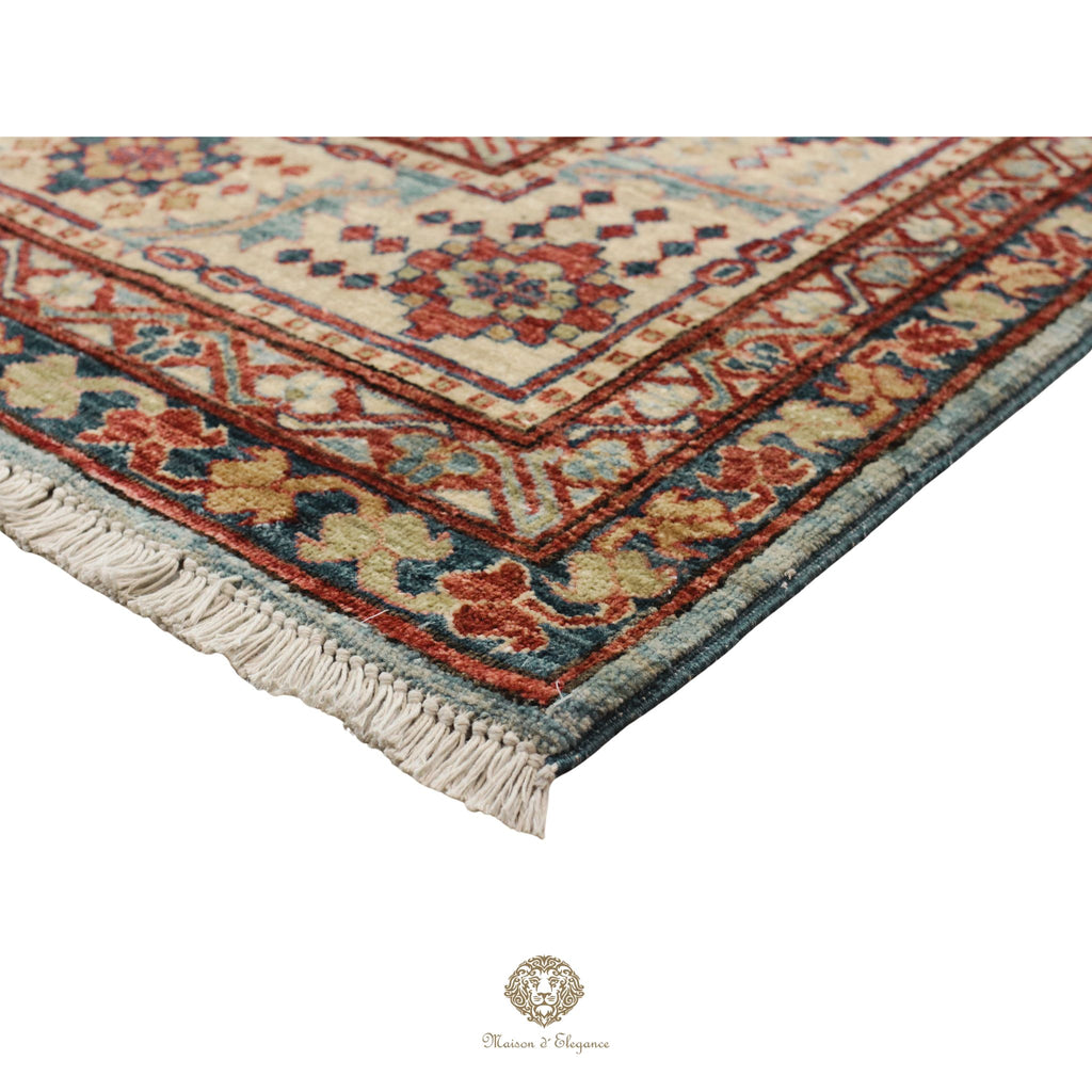 Kasak Fine Wool Rug Medallion Classic Design | Hand-knotted  239 x 335 cm
