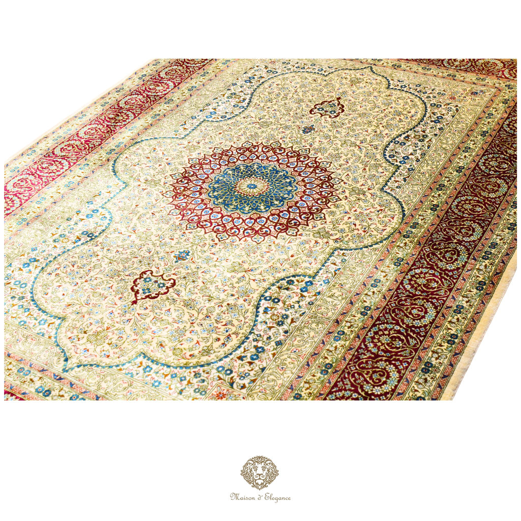 Alfombra persa exclusiva quom de seda pura | Obra maestra anudada a mano con tintes naturales, firmada, 133x196 cm, diseño medalion