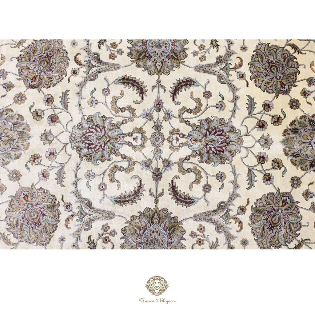 Alfombra de lana y Seda tradicional hecha a mano con diseño floral | Tonos neutros, 244 x 314 cm