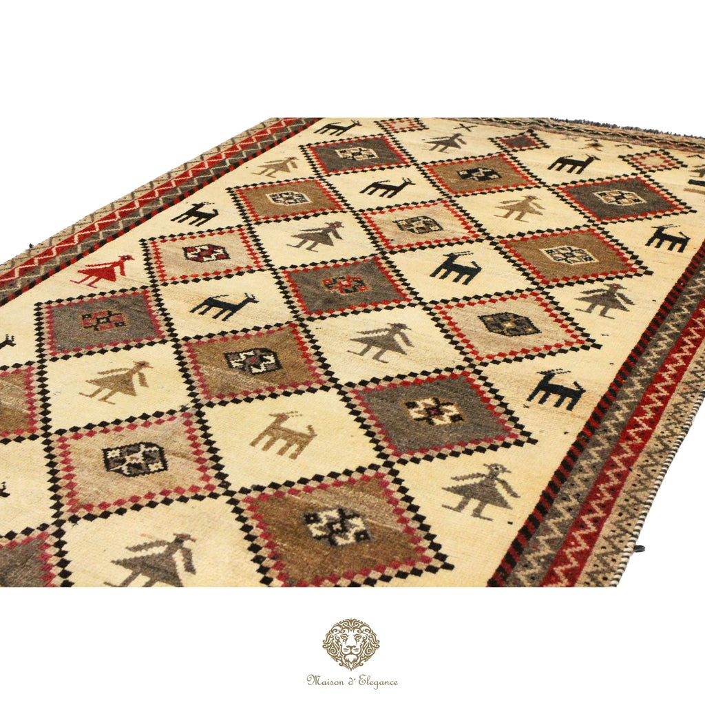 Decorative rug with geometric pattern and animal illustrations on a beige background