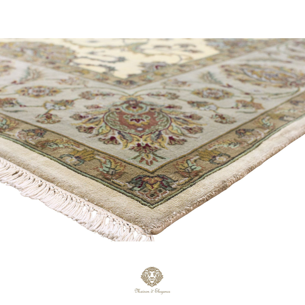 Alfombra de lana y Seda tradicional hecha a mano con diseño floral | Tonos neutros, 244 x 314 cm