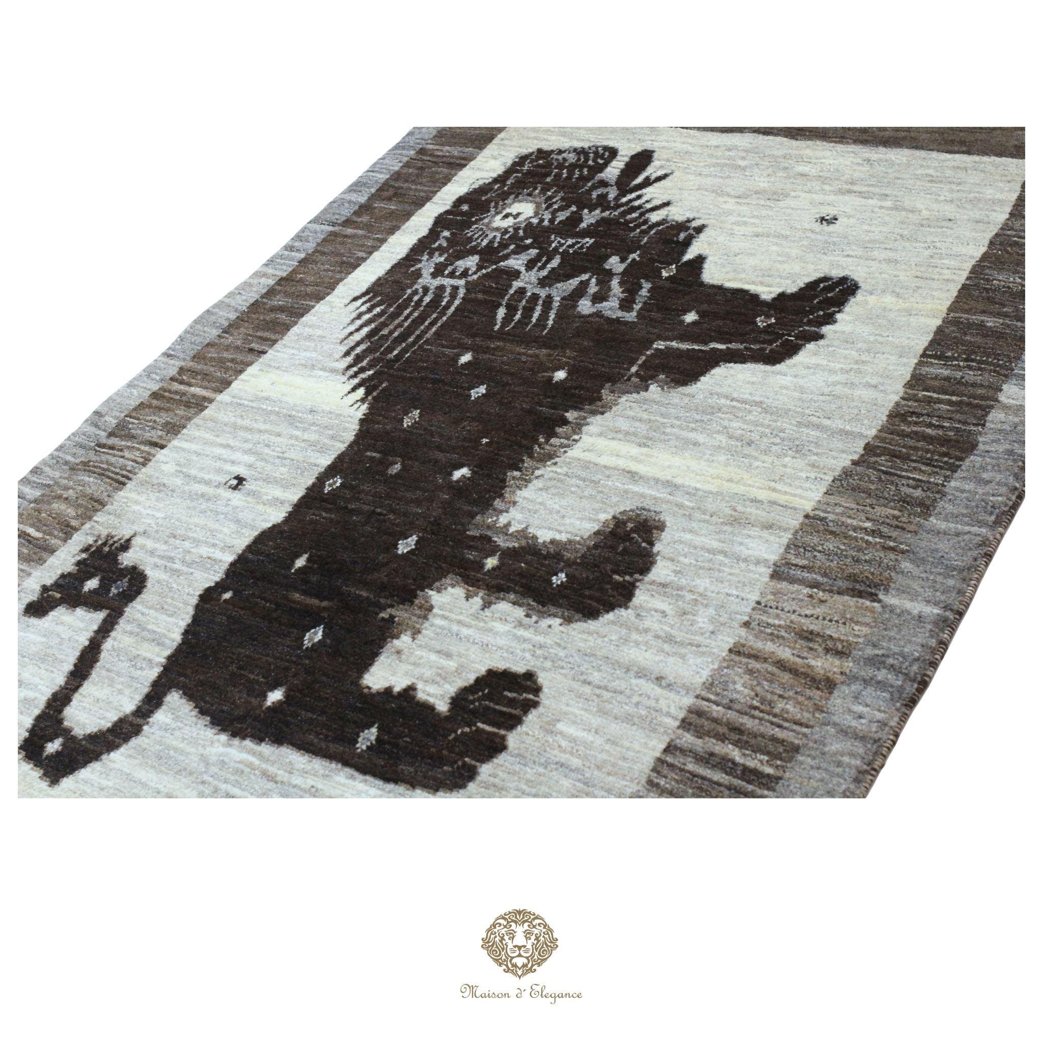 Alfombra persa Yalameh con diseño tribal de león, teñida con tintes naturales | Hecha a mano, 123 x 180 cm