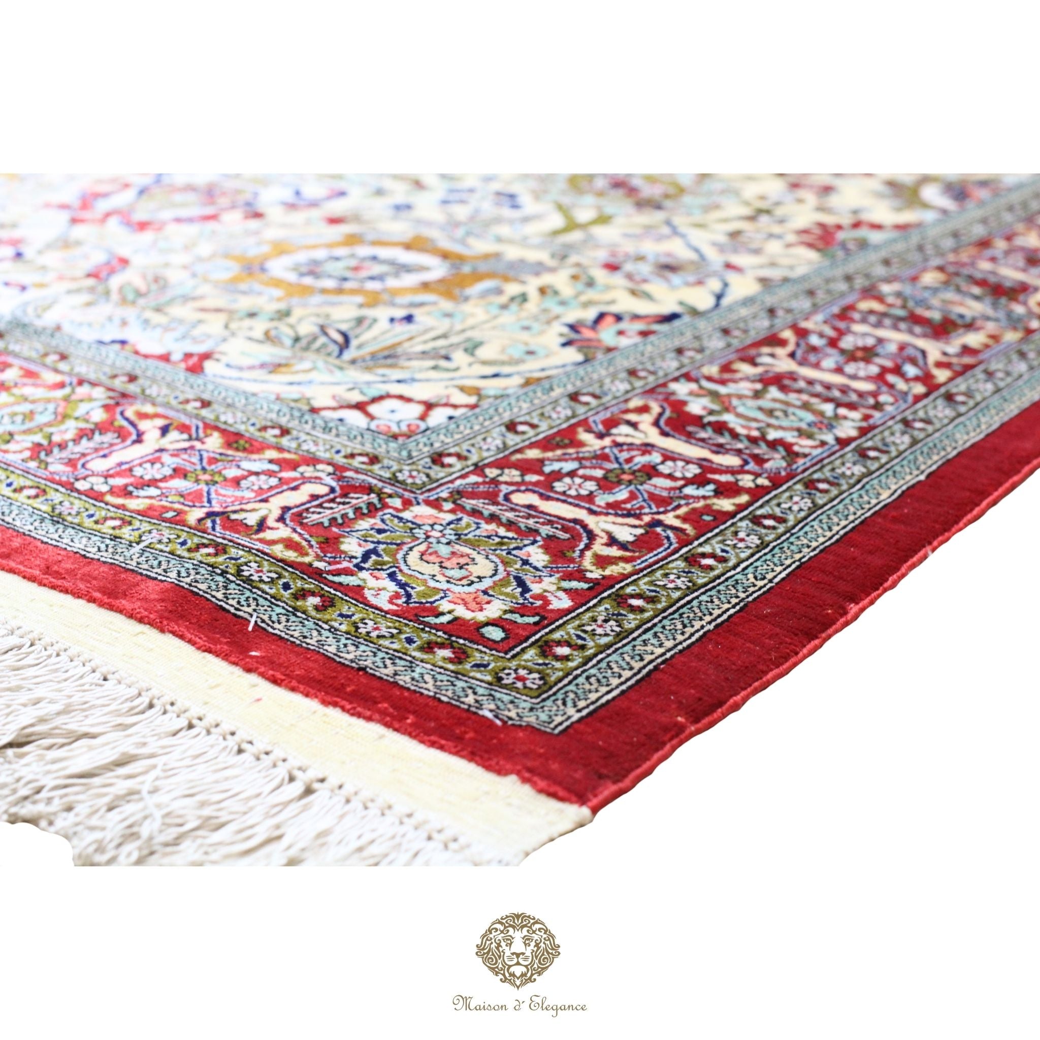 Alfombra persa de seda pura, anudada a mano, teñida con tintes naturales, | obra maestra con diseño floral integral, firmada, 105 x 156 cm.