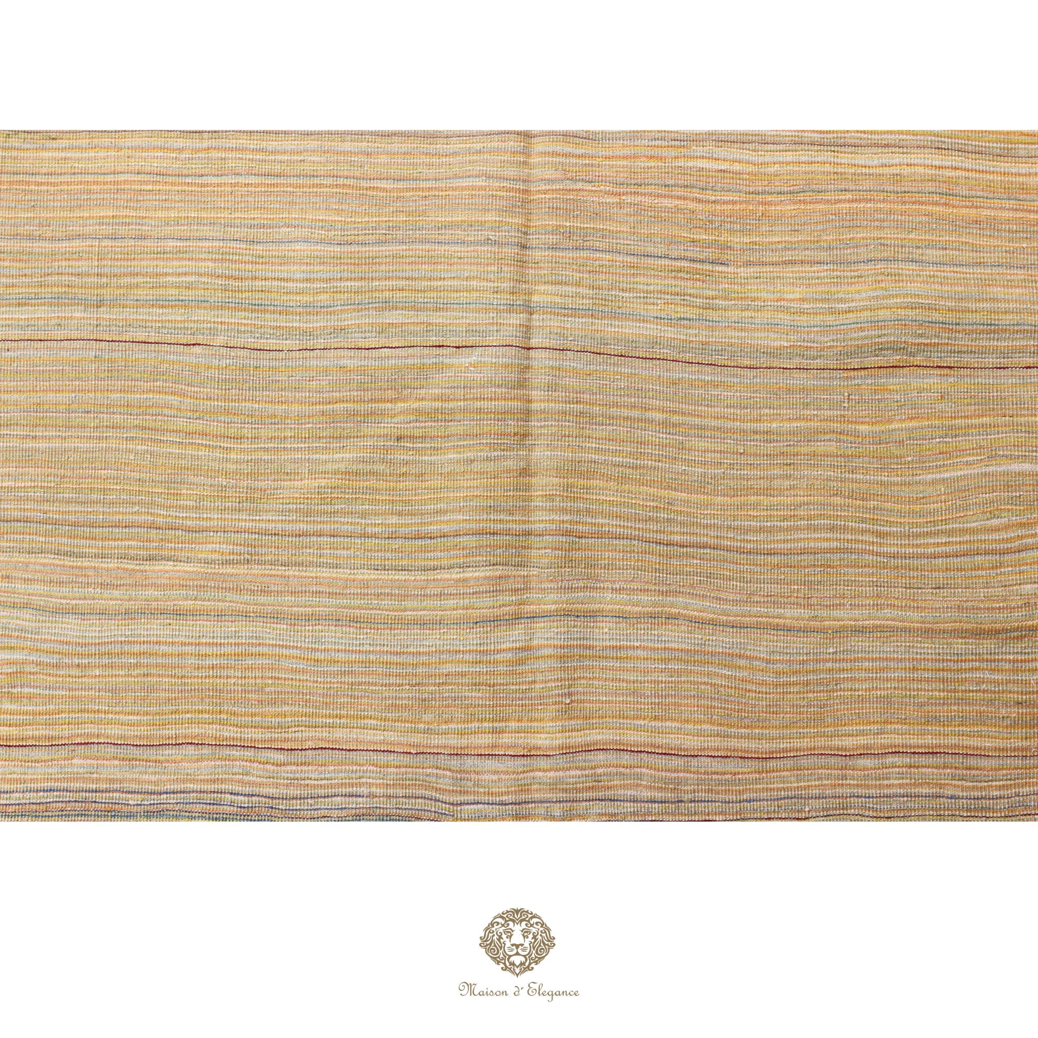Alfombra Kilim moderna de lana lisa en color neutro con tejido plano | Colección Maison Zagros 172x244 cm