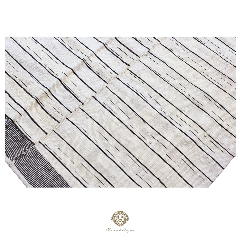 Alfombra persa Kia Sar Kilim hecha a mano de lana, blanca | Kilim de diseño Maison moderne 208 x 300 cm