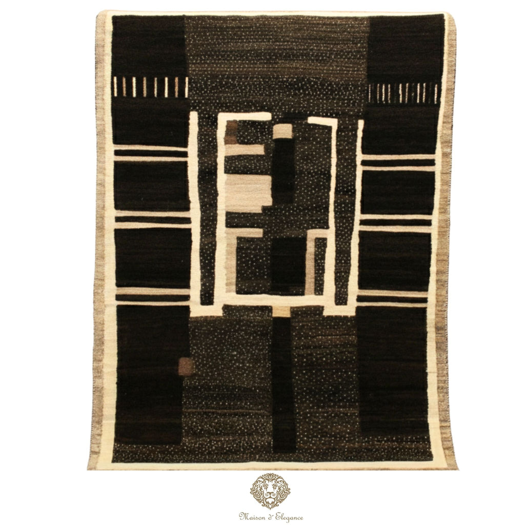 Rug with black and beige geometric pattern on a brown background